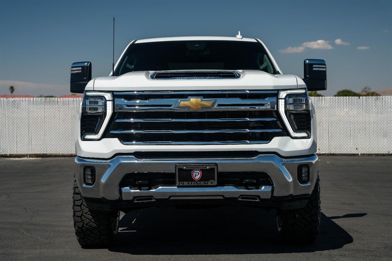 2024 Chevrolet Silverado 2500HD LTZ photo 9