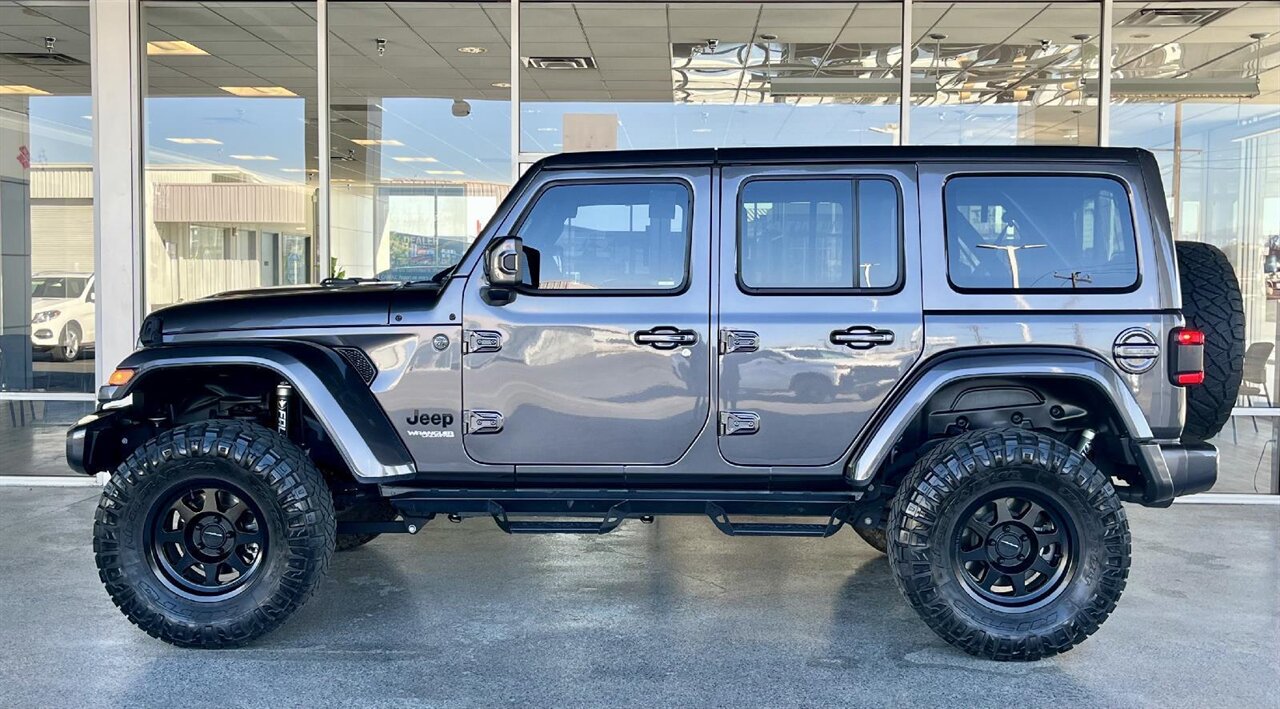 2020 Jeep Wrangler Unlimited Sahara  High Altitude - Photo 17 - Victorville, CA 92392