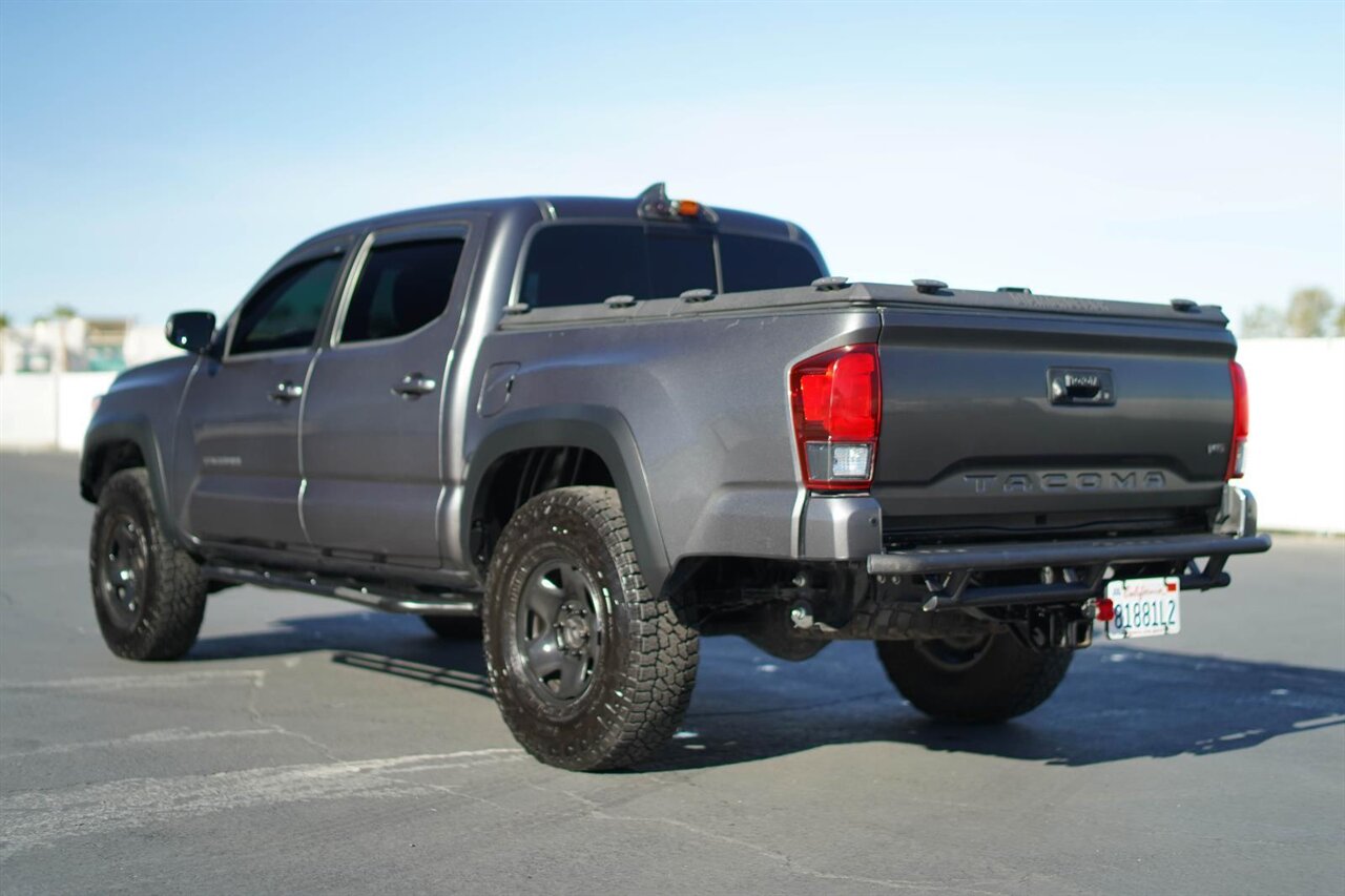 2018 Toyota Tacoma TRD Off-Road   - Photo 9 - Victorville, CA 92392