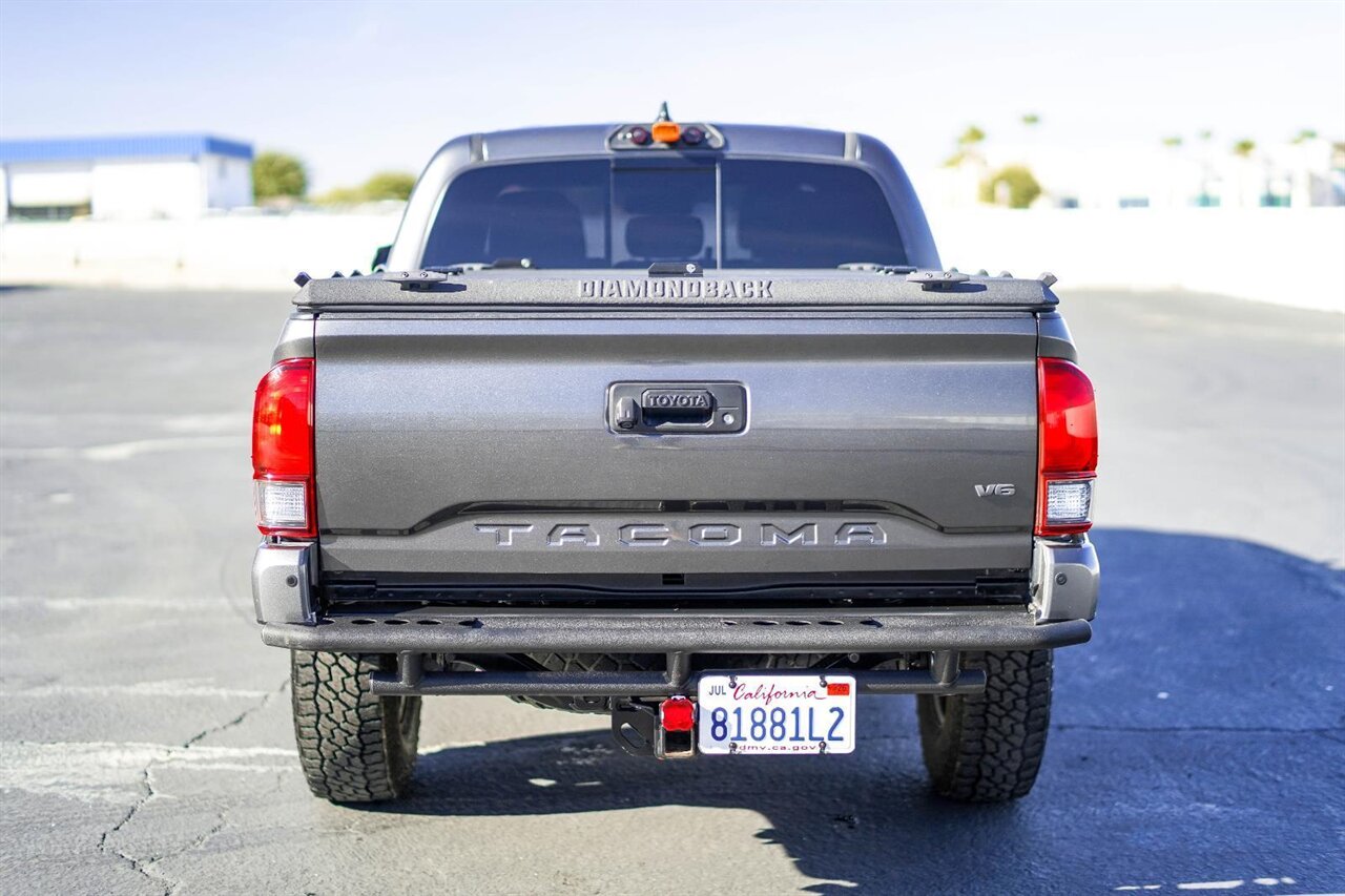 2018 Toyota Tacoma TRD Off-Road   - Photo 11 - Victorville, CA 92392