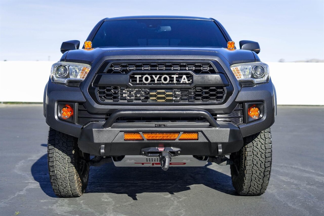 2018 Toyota Tacoma TRD Off-Road   - Photo 3 - Victorville, CA 92392