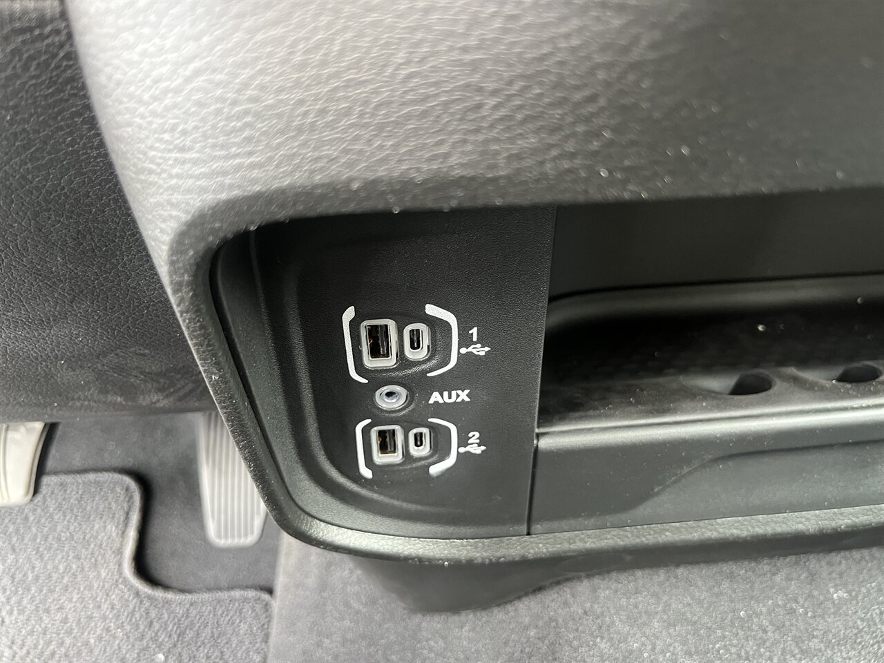 2024 RAM 2500 Laramie 4x4 Cummins Diesel | Only 300 Miles | $5,000 in Upgrades Included - Photo 28 - Victorville, CA 92392