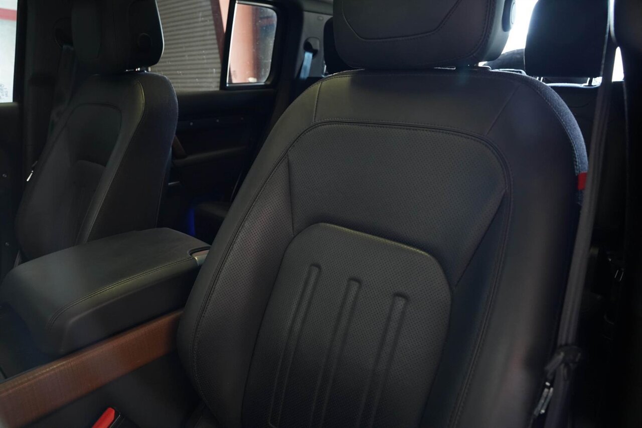 2020 Land Rover Defender 110 X  Panoramic Sunroof - Open County A/T Tires - Photo 9 - Victorville, CA 92392