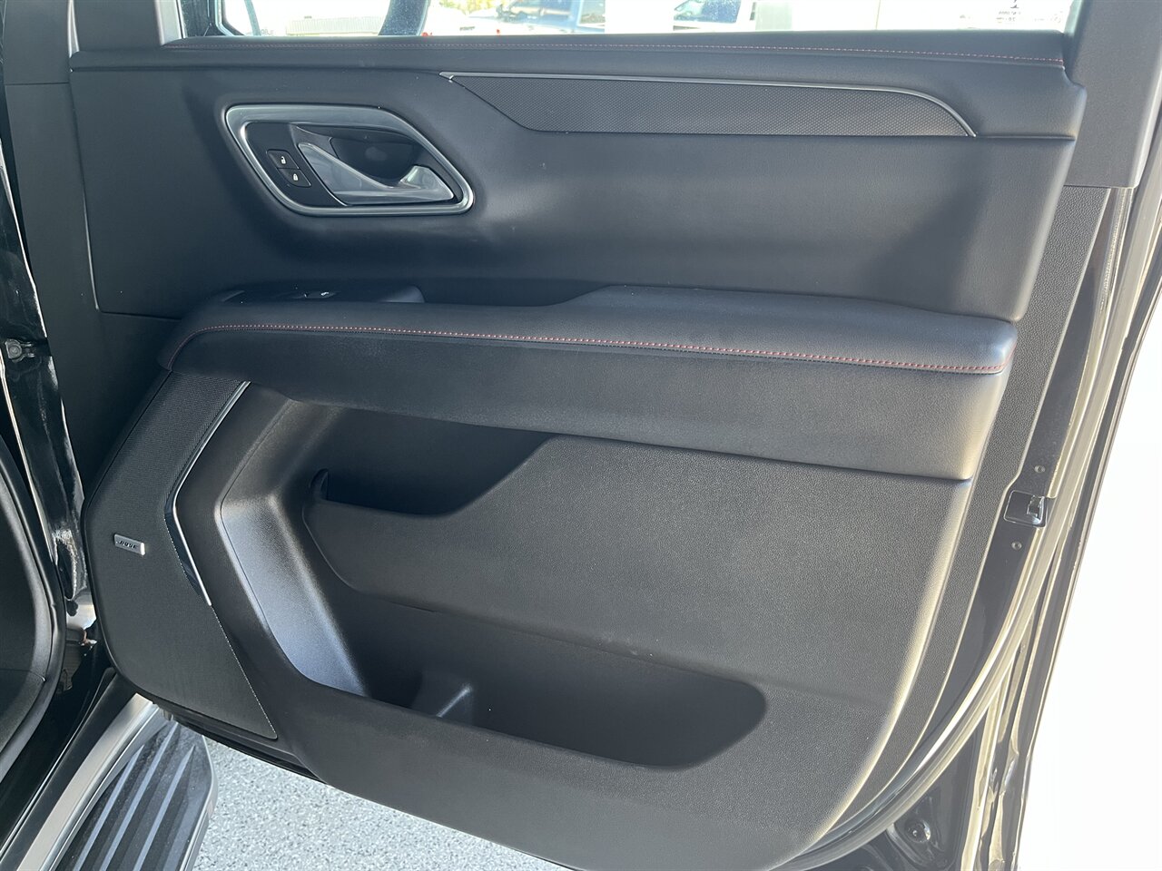 2021 Chevrolet Tahoe RST Dual Entertainment Screens - Photo 34 - Victorville, CA 92392