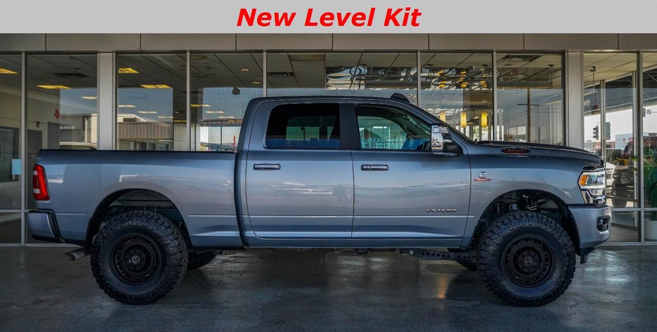 2024 RAM 2500 Laramie  Custom Lifted Diesel 4x4 - Photo 5 - Victorville, CA 92392