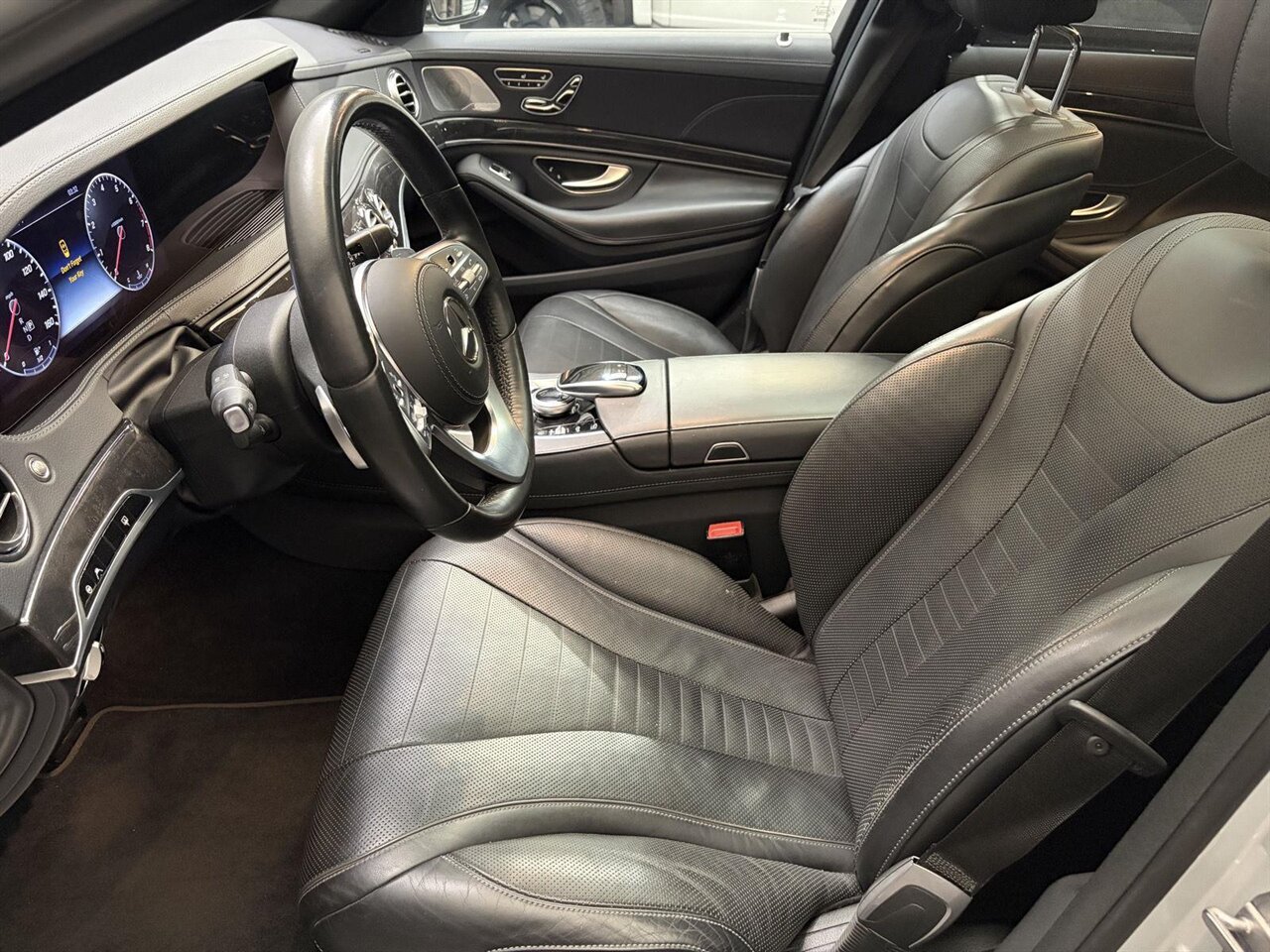 2020 Mercedes-Benz S 560   - Photo 2 - Victorville, CA 92392