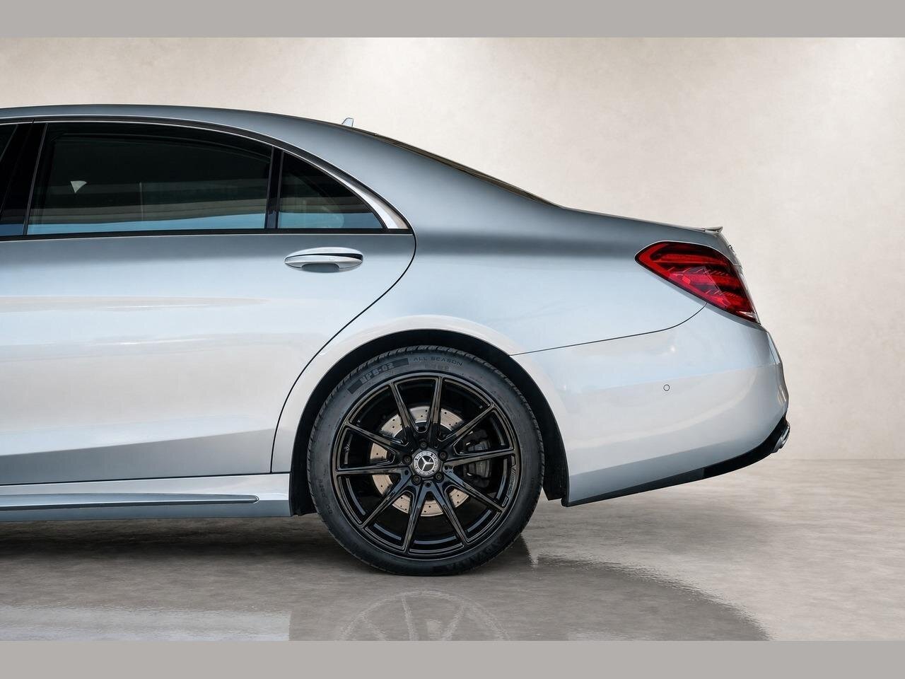2020 Mercedes-Benz S 560   - Photo 8 - Victorville, CA 92392