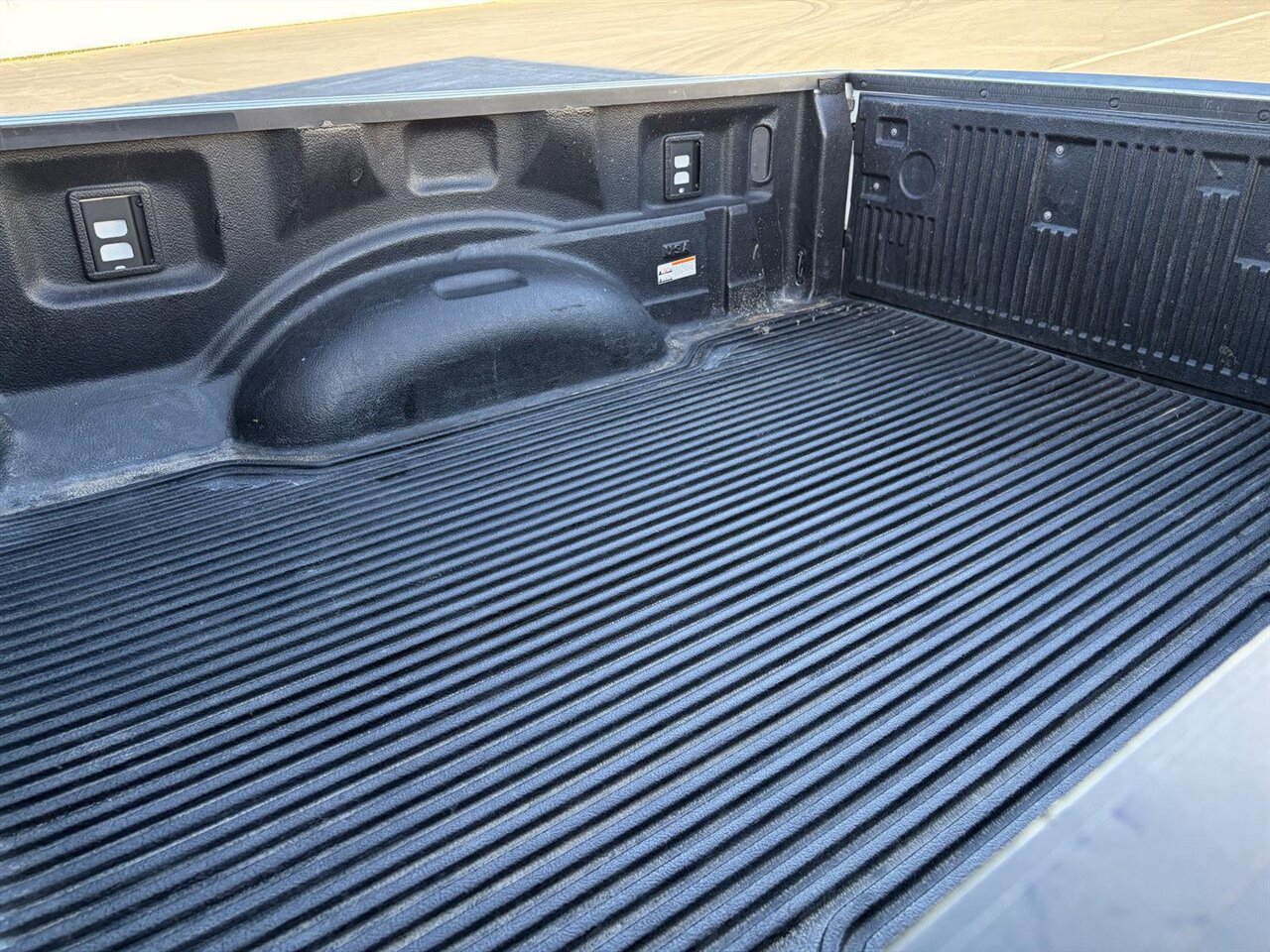 2024 Ford F-250 Super Duty XLT   - Photo 10 - Victorville, CA 92392