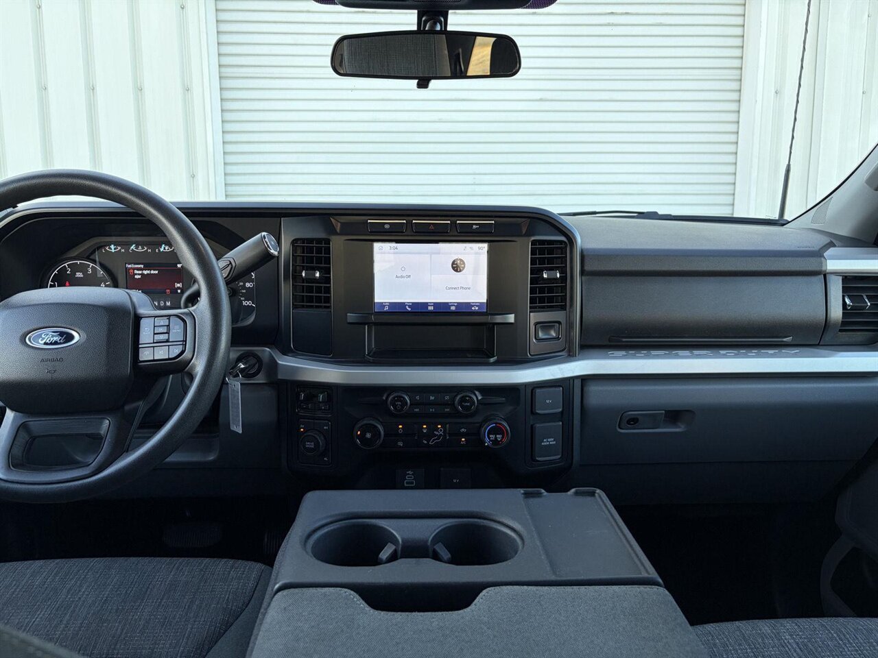 2024 Ford F-250 Super Duty XLT   - Photo 4 - Victorville, CA 92392