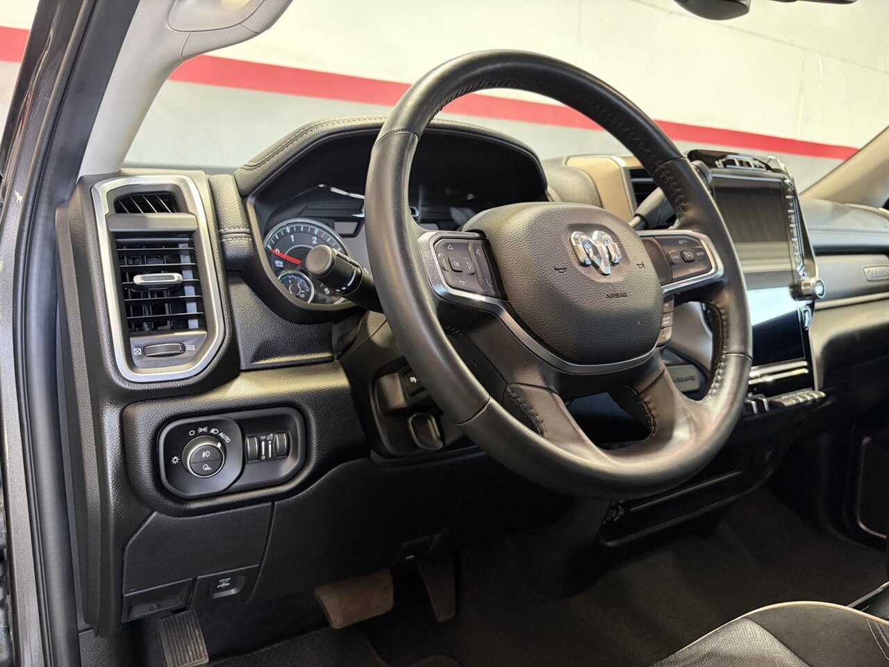 2024 RAM 2500 Laramie  Level Kit - KMC Wheels - Nitto Tires - Photo 20 - Victorville, CA 92392