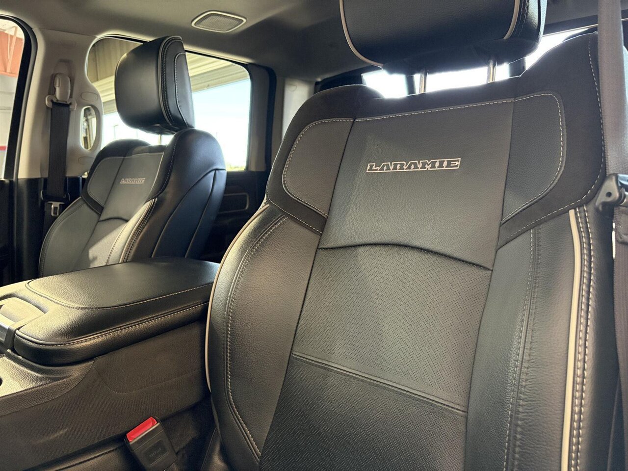 2024 RAM 2500 Laramie  Level Kit - KMC Wheels - Nitto Tires - Photo 23 - Victorville, CA 92392