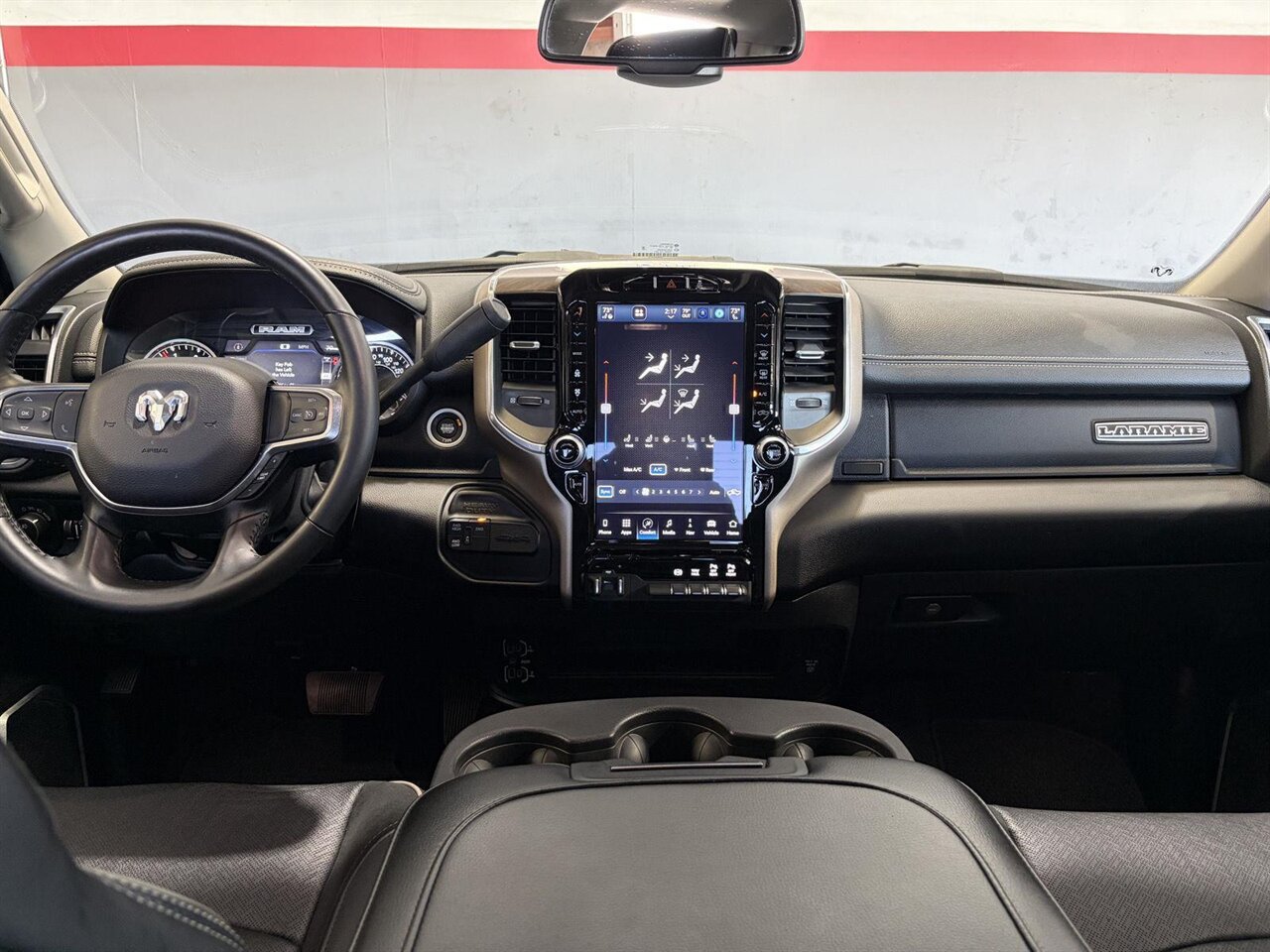 2024 RAM 2500 Laramie  Level Kit - KMC Wheels - Nitto Tires - Photo 31 - Victorville, CA 92392