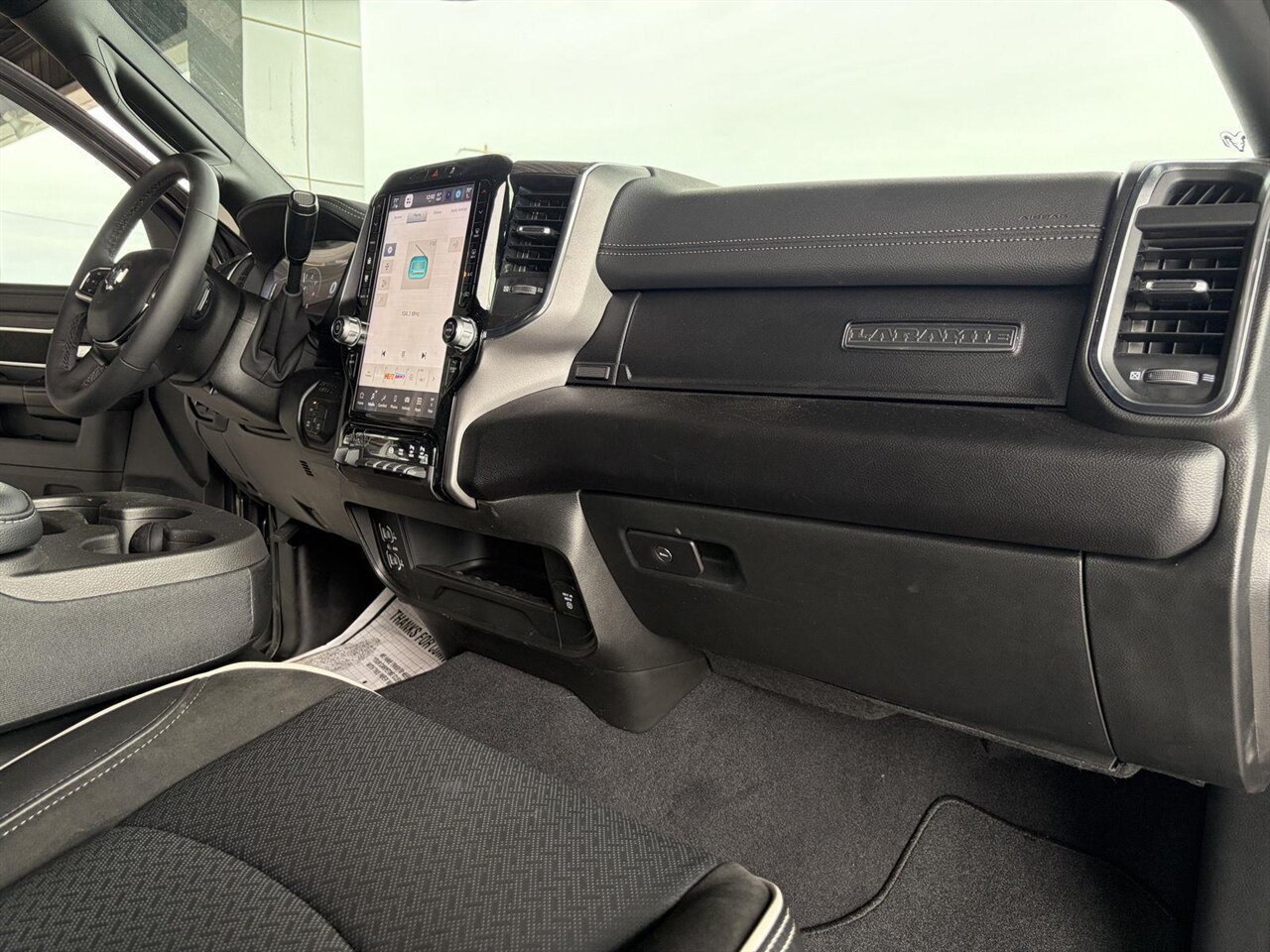 2026 RAM 2500 Laramie   - Photo 28 - Victorville, CA 92392