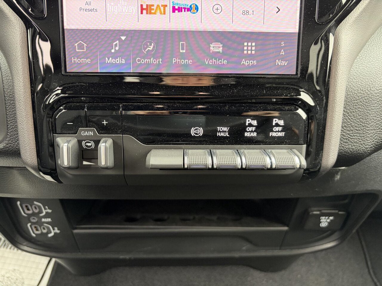 2026 RAM 2500 Laramie   - Photo 24 - Victorville, CA 92392