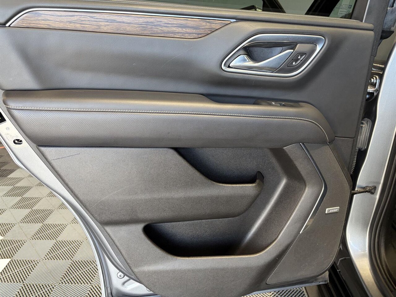 2021 Chevrolet Tahoe Premier   - Photo 20 - Victorville, CA 92392