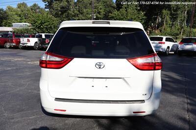 2017 Toyota Sienna LE 8-Passenger   - Photo 7 - Roswell, GA 30075