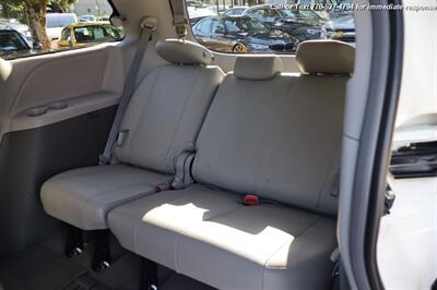 2017 Toyota Sienna LE 8-Passenger   - Photo 24 - Roswell, GA 30075