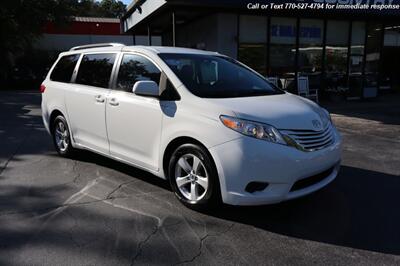 2017 Toyota Sienna LE 8-Passenger   - Photo 4 - Roswell, GA 30075