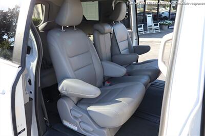 2017 Toyota Sienna LE 8-Passenger   - Photo 27 - Roswell, GA 30075