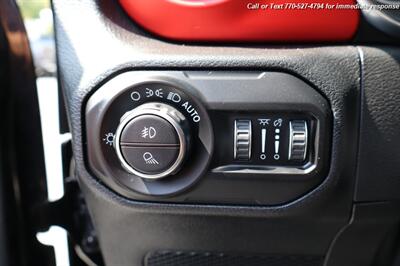 2020 Jeep Gladiator Rubicon  Lifted With Lots of Accessories - Photo 15 - Roswell, GA 30075