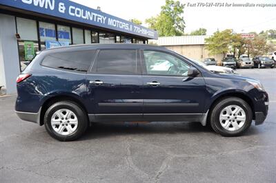2016 Chevrolet Traverse LS   - Photo 5 - Roswell, GA 30075