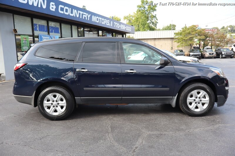 2016 Chevrolet Traverse LS photo 4