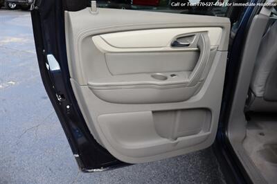 2016 Chevrolet Traverse LS   - Photo 13 - Roswell, GA 30075