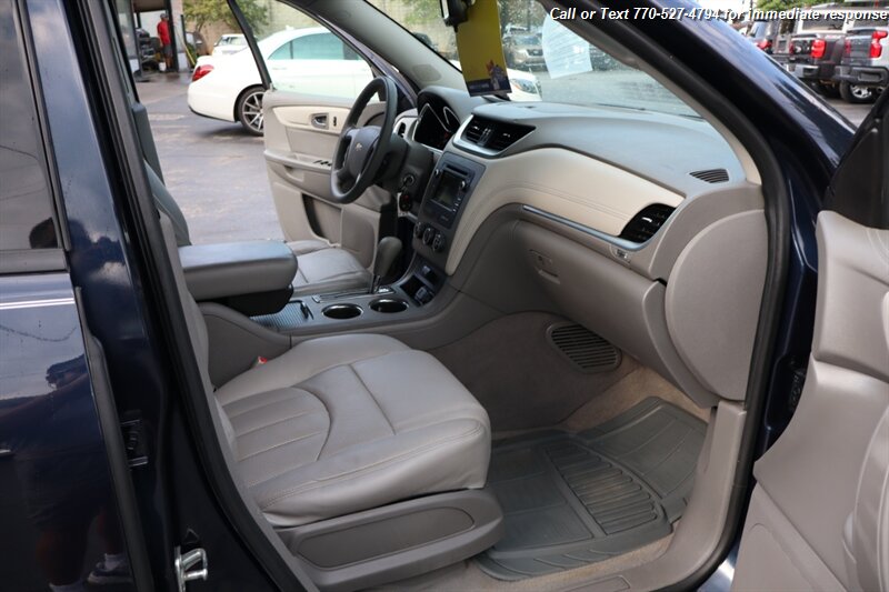 2016 Chevrolet Traverse LS photo 8