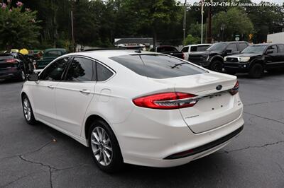 2017 Ford Fusion SE   - Photo 8 - Roswell, GA 30075