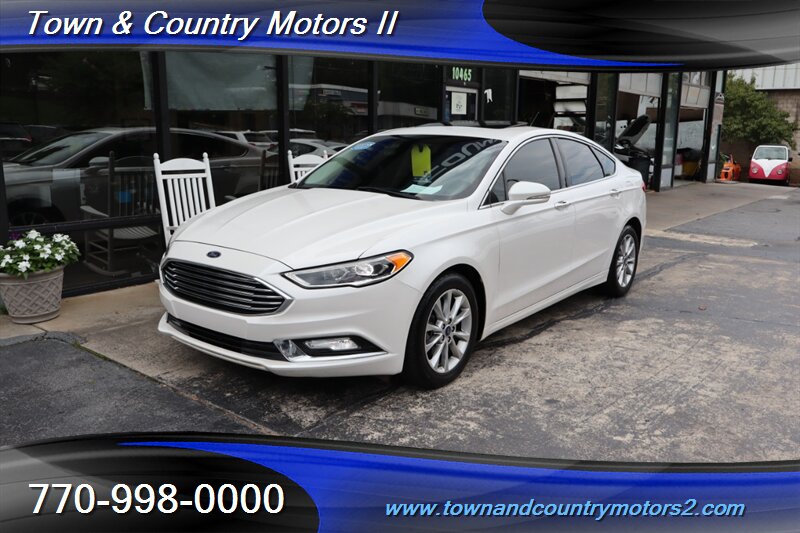 2017 Ford Fusion SE  