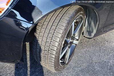 2012 Volvo C70 T5   - Photo 8 - Roswell, GA 30075