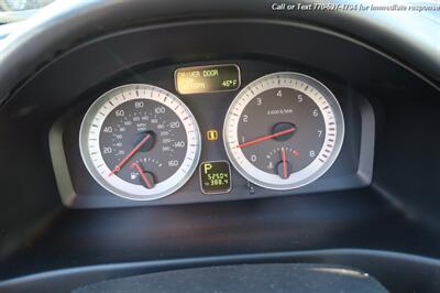 2012 Volvo C70 T5   - Photo 12 - Roswell, GA 30075