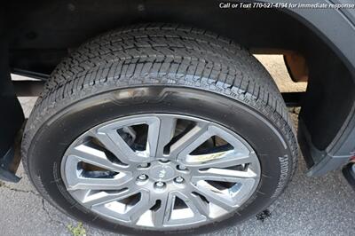 2022 GMC Sierra 1500 Limited Denali  Extra Clean Inside & out! - Photo 11 - Roswell, GA 30075