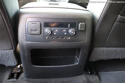 2017 GMC Yukon XL SLT   - Photo 28 - Roswell, GA 30075