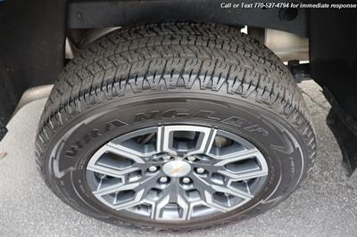 2023 Chevrolet Colorado LT  with bed cover - Photo 10 - Roswell, GA 30075