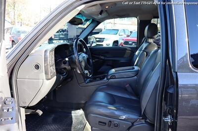2005 GMC Sierra 2500HD SLT  Good Work Truck! - Photo 11 - Roswell, GA 30075