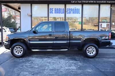 2005 GMC Sierra 2500HD SLT  Good Work Truck! - Photo 2 - Roswell, GA 30075