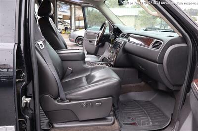 2011 GMC Sierra 2500HD Denali  Extra Clean Inside & out! - Photo 14 - Roswell, GA 30075