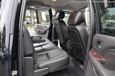 2011 GMC Sierra 2500HD Denali  Extra Clean Inside & out! - Photo 15 - Roswell, GA 30075