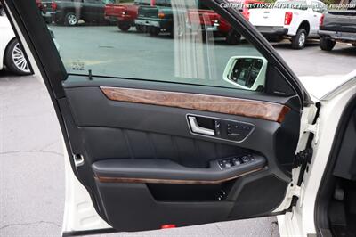 2012 Mercedes-Benz E 350 BlueTEC Luxury   - Photo 12 - Roswell, GA 30075