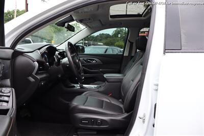 2019 Chevrolet Traverse Premier   - Photo 10 - Roswell, GA 30075