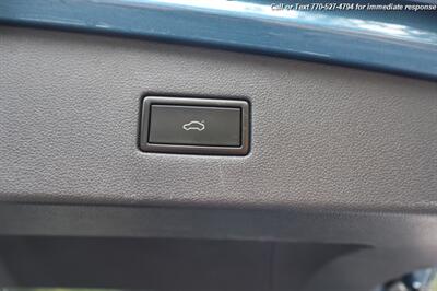 2019 Volkswagen Tiguan SEL  super clean inside and out! - Photo 31 - Roswell, GA 30075