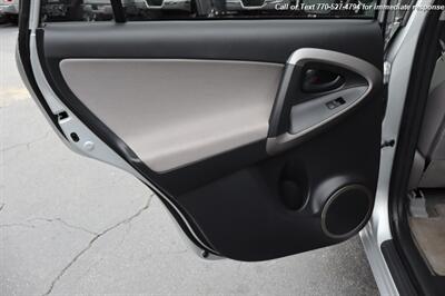2007 Toyota RAV4   - Photo 17 - Roswell, GA 30075