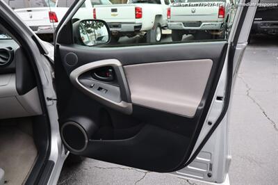 2007 Toyota RAV4   - Photo 20 - Roswell, GA 30075