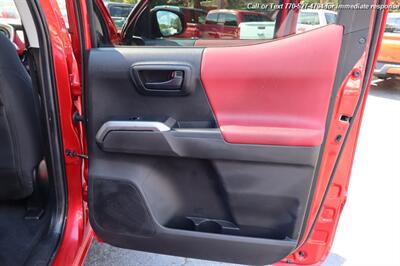 2022 Toyota Tacoma SR5 V6   - Photo 32 - Roswell, GA 30075