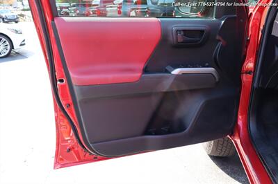 2022 Toyota Tacoma SR5 V6   - Photo 13 - Roswell, GA 30075