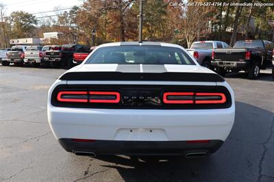 2017 Dodge Challenger SXT   - Photo 6 - Roswell, GA 30075