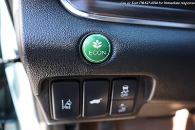 2016 Honda CR-V Touring  super clean inside and out! - Photo 11 - Roswell, GA 30075