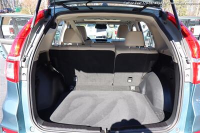 2016 Honda CR-V Touring  super clean inside and out! - Photo 30 - Roswell, GA 30075