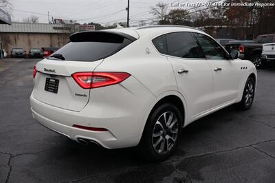 2017 Maserati Levante  Extra Clean Inside & out! - Photo 6 - Roswell, GA 30075